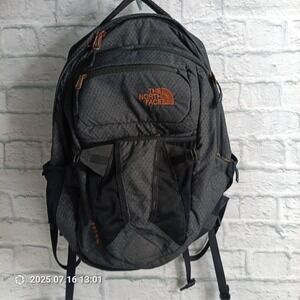 The North Face Recon Black Zipper Pockets Adjustable Padded Strap Backpack S9